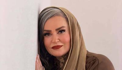  چهره ها/ استایل متفاوت نعیمه نظام‌دوست با اکسسوری‌های طلایی