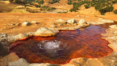  چشمه کانی گراوان در منطقه سردشت