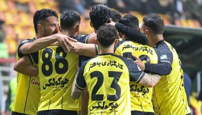 سپاهان با کسب پنجمین برد متوالی به صدر جدول بازگشت؛ شکست خانگی فولاد خوزستان