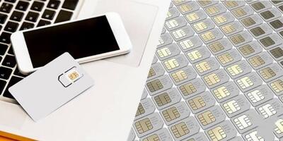 ابزار کار خبرنگار را از او نگیرید