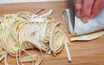  طرز تهیه پیتزا مخلوط آمریکایی بدون نیاز به خمیر پیتزا و فر