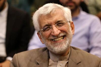 واکنش سعید جلیلی به ماجرای پراید ضدگلوله‌اش/ می‌خواهند بنزسواری خود را توجیه کنند!