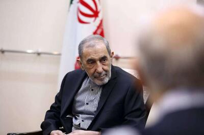 ولایتی: ایران با طرح موسوم به «ترامپ» درباره قفقاز کاملاً مخالف است /  این طرح هیچ تفاوتی با «دالان زنگزور» ندارد  / این دالان می‌تواند زمینه حضور ناتو در شمال ایران را فراهم کرده و امنیت شمال ایران و جنوب روسیه را با تهدید جدی مواجه کند