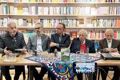 ملی‌شدن نفت افتخار یا اسارت؟گفتارهایی از فریدون مجلسی، محمود کاشانی، داریوش رحمانیان   و  بهرام پروین‌گنابادی در  نشست بررسی کتاب «ولی افتاد مشکل‌ها»