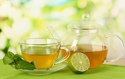  معجزه اضافه کردن لیمو به چای سبز در بدن؛ از کاهش وزن تا آبرسانی بدن