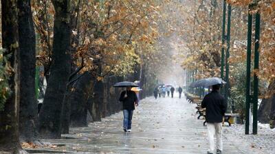 بارش ناپیوسته برف و باران در پایتخت/ دمای هوا تا ۶ درجه کاهش می‌یابد