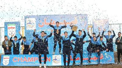 قهرمانی تیم فوتبال ساحلی مقاومت گلساپوش یزد