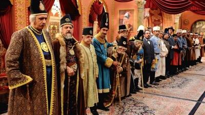 سریال معروف مهران مدیری بازی می‌شود؟