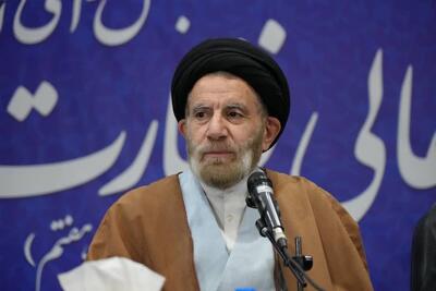 نماینده ولی فقیه در لرستان: بررسی صلاحیت داوطلبان شوراها به دور از نگاه سیاسی باشد