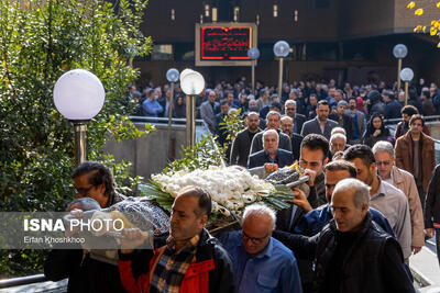 مراسم تشییع پیکر کامران فانی