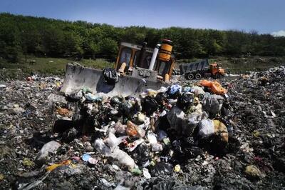 ادعای یک نماینده مجلس درباره گردش مالی مافیای زباله: ۲۰۰ هزار میلیارد تومان در سال/ ویدئو