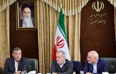 نمی شود مشکلات مردم را دید و دولت بگوید تغییری در کابینه نمی دهیم/ چند وزیر در آستانه استیضاح هستند/ اگر ضعفی وجود دارد، باید برطرف شود