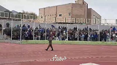 ویدیو| اتفاق جالب در تختی خرم آباد/ زنان خیبری و استقلالی کنار هم نشستند!