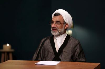  روزنامه جوان: دبیر شورای عالی انقلاب فرهنگی ما را با ایران اینترنشنال مقایسه کرد