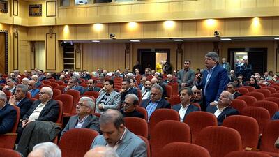 انتقاد تعدادی از هیات نمایندگان اتاق ایران نسبت به سیاست‌گذاری ارزی