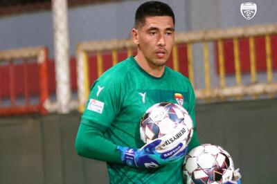 قرارداد دروازه‌بان ازبکستانی با فولاد فسخ شد - پارس فوتبال