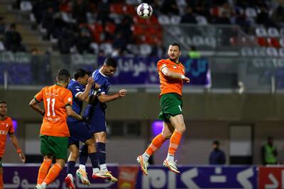 گل گهر دربی کرمان را فتح کرد/ پیروزی پرگل چاردملو در یزد - پارس فوتبال