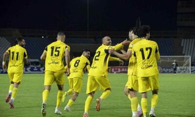  ملوان 0-4 فجرسپاسی؛ قوهای بی‌دفاع بی‌رحمانه شکار شدند! - پارس فوتبال