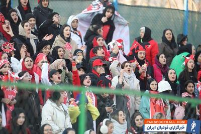 پرسپولیس با بنری یاد صدف خالقی هوادار فقید سرخپوشان را زنده کرد