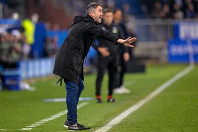 سرمربی آلاوس: داور را درک نمی‌کنم، یا باید پنالتی می‌گرفت و یا وینیسیوس را اخراج می‌کرد - پارس فوتبال