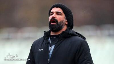 تخریب شدیدالحن خیابانی با بولدوزر پیروز قربانی/ تلویزیون خانه ما وقتی ایشان می‌آید به صورت خودکار روی شبکه مستند نشنال جئوگرافیک می‌رود - پارس فوتبال