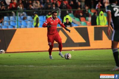 عکس ؛ درخشش اوستون اورونوف در دیدار پرسپولیس با آلومینیوم اراک