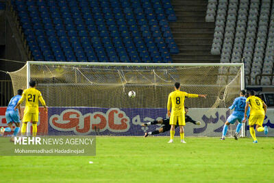 شکست تلخ انزلی چی ها در خانه/ فجرسپاسی ملوان را ۴ تایی کرد - پارس فوتبال