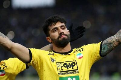 درگیری دو بازیکن سپاهان در فرودگاه اهواز - پارس فوتبال