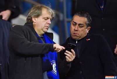 درگیری و اختلاف آقای سرمربی با مدیر ایرانی در لندن! - پارس فوتبال