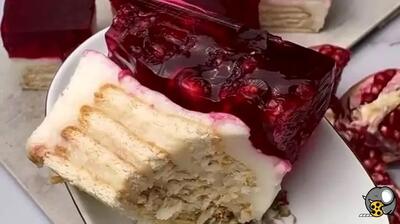  یلدای خوشمزه با دسر انار و بیسکوییت لوتوس