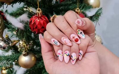  جدیدترین ایده‌های طراحی ناخن برای کریسمس ۲۰۲۶ + عکس