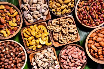  قیمت آجیل شب یلدا امروز دوشنبه ۲۴ آذر ماه ۱۴۰۴ | آجیل ۴ مغز کیلویی چند؟