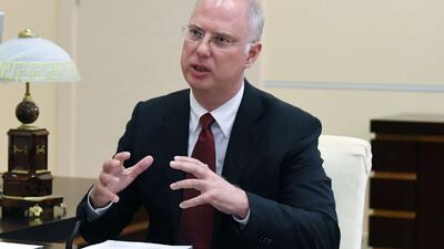 کریل دمیتریف: بوروکرات‌های وحشت‌زده اتحادیه اروپا همچنان مرتکب اشتباه می‌شوند