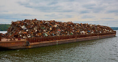 تحلیل بازار جهانی قراضه در روزهای پایانی سال ۲۰۲۵؛ قیمت جهانی همچنان بالاست