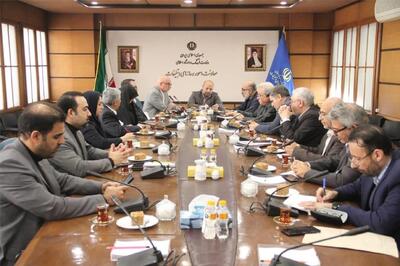 نشست مشترک رسانه و گردشگری با محوریت روایت‌سازی حرفه‌ای از ایران - تسنیم