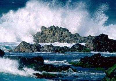 تردد شناورها در بندر چارک و کیش فردا سه‌شنبه ممنوع شد - تسنیم