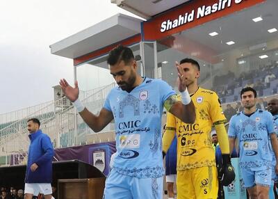 کاپیتان خوش‌یُمن برای تیم سوم جدول (عکس)