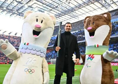 زلاتان و مشعل المپیک در سن‌سیرو (عکس)