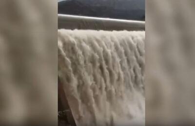 فیلم | سر ریز شدن سد تنگ مهر در فارس