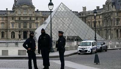  «لوور» تعطیل شد