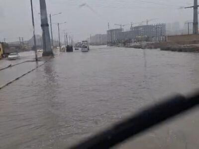  آبگرفتگی خیابان‌های بندرعباس بعد از بارندگی
