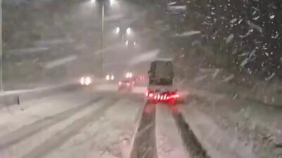  بارش برف سنگین در آزادراه شیراز اصفهان