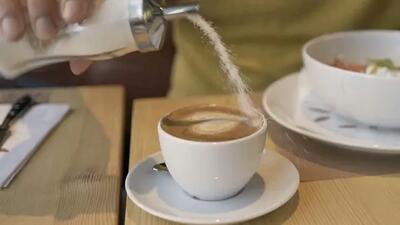 هشدار جدی درباره مصرف تخم‌مرغ با چای و قهوه؛ ترکیبی که نباید دست‌کم بگیرید / چرا خوردن تخم‌مرغ با چای و قهوه خطرناک است؟ / توصیه مهم متخصصان تغذیه