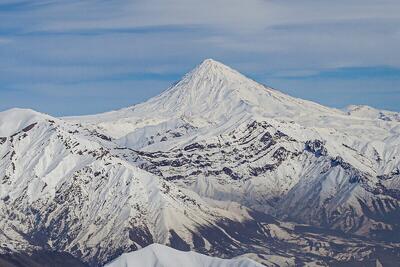 نمایی از ارتفاعات سفیدپوش توچال در شمال تهران (فیلم)