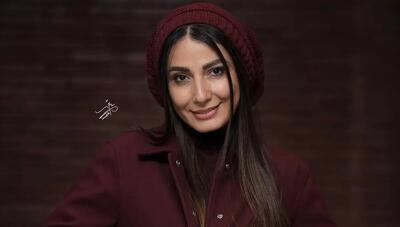 سمیرا حسن‌پور با استایل «بورگاندی» در تماشاخانه ایرانشهر دیده شد (عکس)