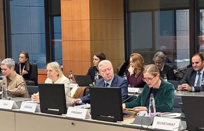 اروپا مذاکرات با ایران را به پرونده هسته‌ای محدود نکند!