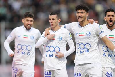 فلاحت‌زاده: هنوز چیزی از دست نرفته اما توقع‌مان از استقلال بیشتر است