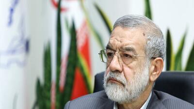 آقایان! چرا تندروی خود را با تفسیر شخصی از مواضع رهبری توجیه می‌کنید؟