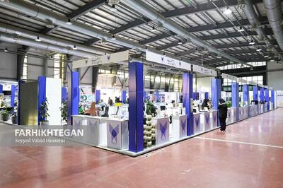 دانشگاه آزاد غرفه برتر نمایشگاه پژوهش و فناوری شد