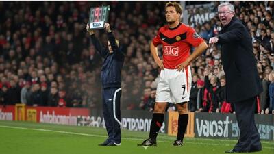 روزی که مایکل اوون از نیمکت به زمین آمد تا فرگوسن را برنده کند